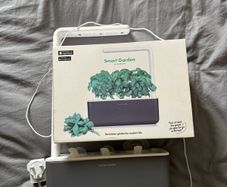 Click and Grow Smart Garden