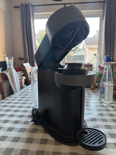 Nespresso Vertuo Next Machine