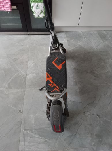 Electric scooter kukirn a1
