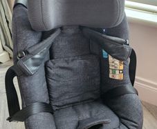 Maxi Cosi AxissFix Plus Swivel Car Seat