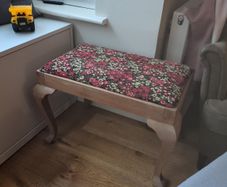 piano stool / dressing table stool