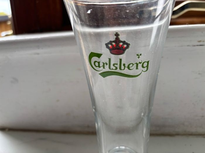 carlsberg vintage half pint glasses