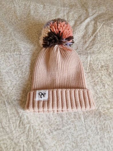 BNWT Leigh Tucker girls hat