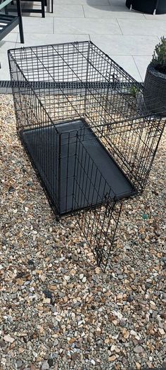 Dog crate