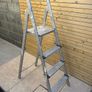 Aluminium 3-step ladder Image 3