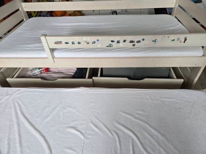 Kids bed