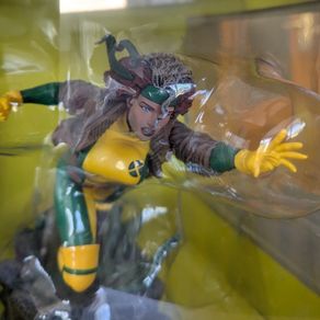 X-Men Rogue Diamond Select Statue 2023