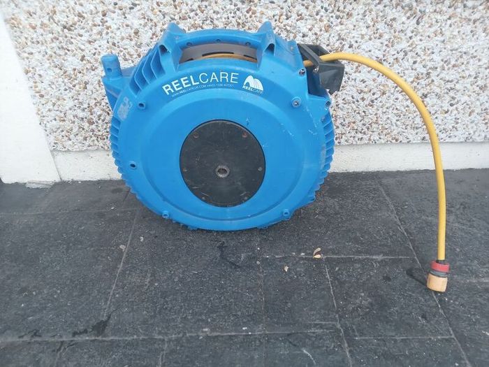 Reelcare retractable hose