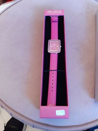 Pink statement watch