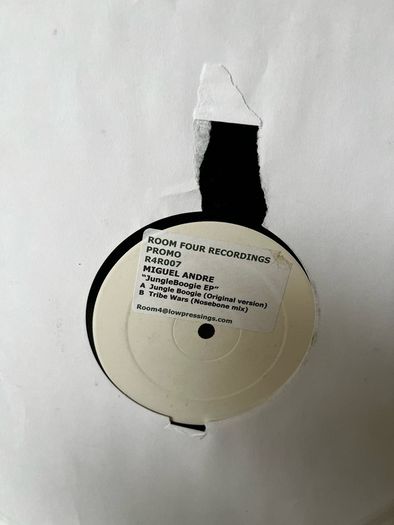 222 x deep house ,house ,tech house ,breaks ,breakbeat 12" vinyl