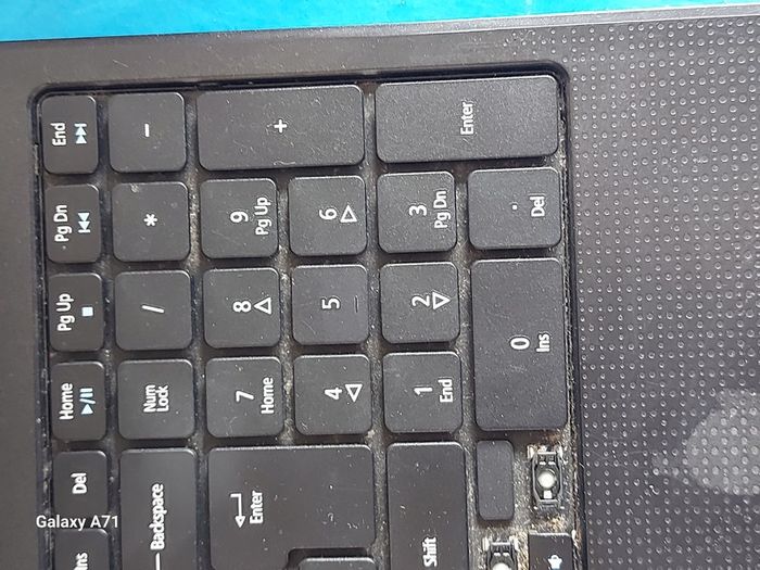 Emachines 15.6 inch Laptop, E732 Series, Model ZRDB, Intel Pentium CPU P6200, 3GB Ram, 250GB HDD, Windows 10, Microsoft Edge, Chrome
