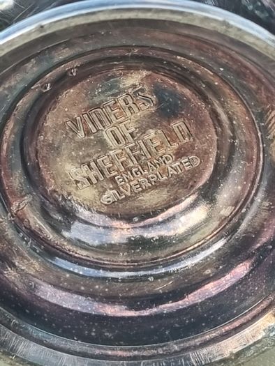 VINERS OF SHEFFIELD England Silver Plated Mini Vase/ Urn