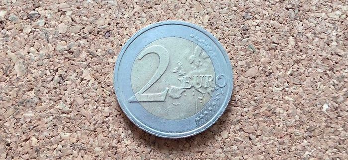 2 euro coin