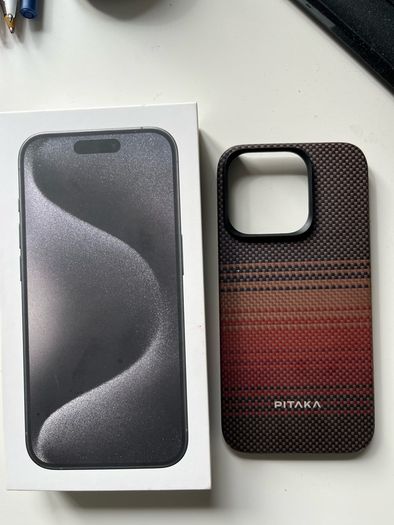 iphone 15 pro 256gb + pitaka case