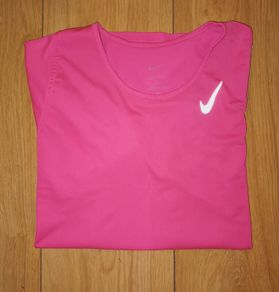 womens nike dry fit t shirt