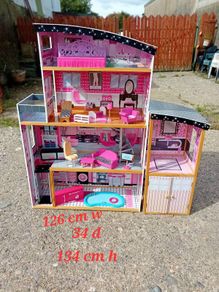 Large Dolls House