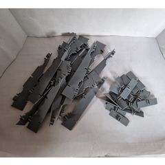 Scalextric C8298: 16x Used Banked Curve Track Supports