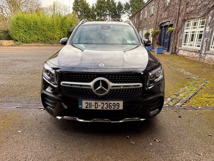 Mercedes GLB180D AMG line