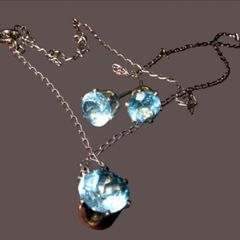 Pristine Vintage Hallmarked Silver/Topaz Trilogy