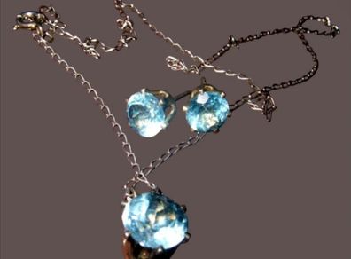 Pristine Vintage Hallmarked Silver/Topaz Trilogy