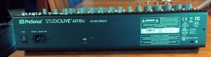 PreSonus StudioLive AR16c hybrid analog/digital mi