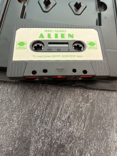 Rare Alien (1984) C64 Commodore 64 Game - Mind Games / Argus Press (CIB Clamshell)