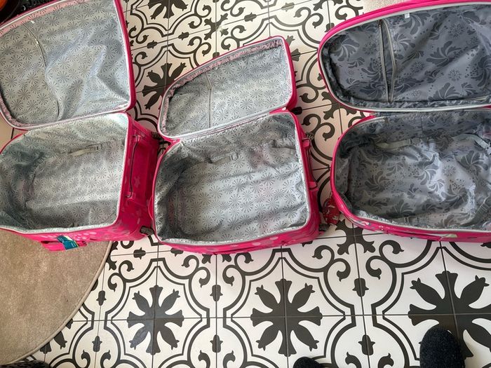 Luggage 3 piece, good condition.