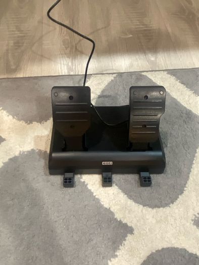 HORI Racing Wheel APEX + pedals