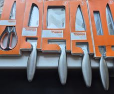 Thomas Kitchen Knife Set & Scissors - Brand New - 6 Pieces