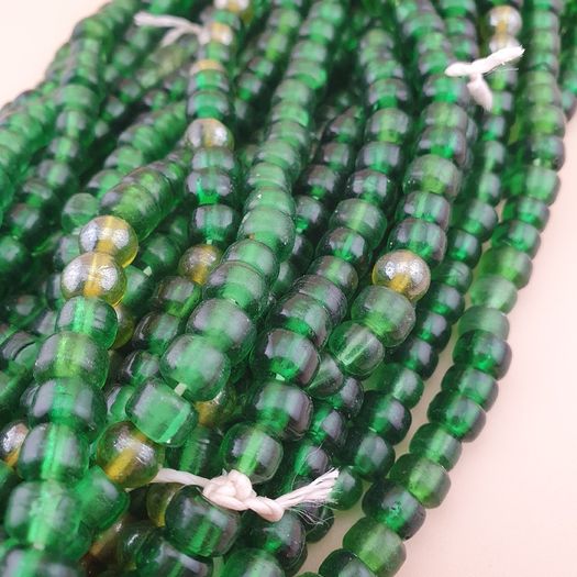 Vintage African style Green Glass Beads Necklace 24 inches