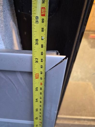 Velux remote controled blackout blind