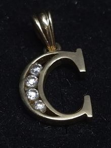 Vintage Sheffield 9ct Gold Letter C Pendant Fully Hallmarked