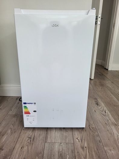 Undercounter fridge