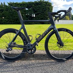 Giant Propel Advanced 1 Carbon Ultegra Road Bike