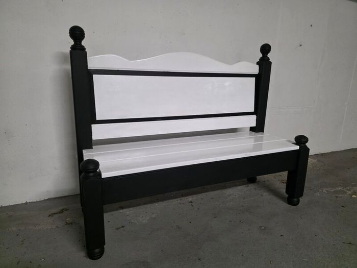 garden / balcony  bench