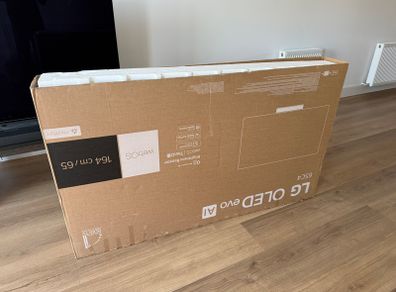 65 inches tv box