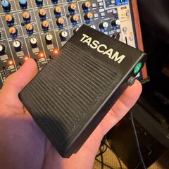 Tascam RC-1F