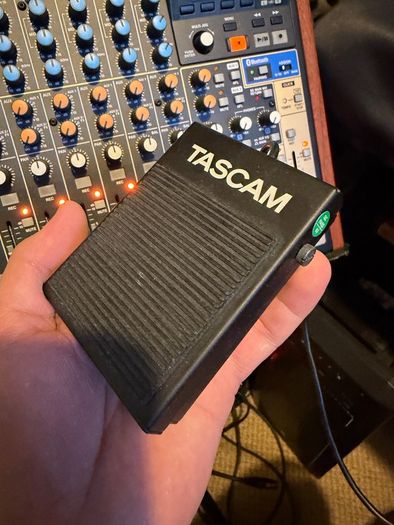 Tascam RC-1F