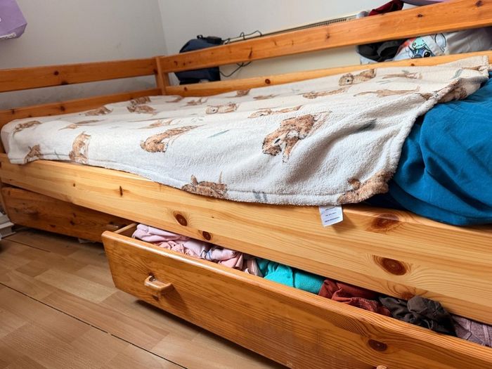 Sofa & single bed
