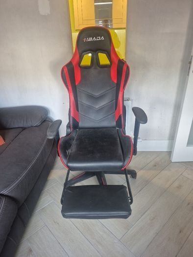 Reclining gaming chair