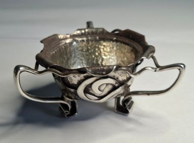 Sterling Silver three handled Irish design hammered finish bowl 1902