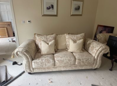 Traditional Style Sofa