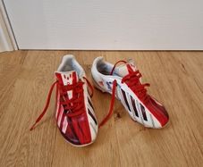 Adidas football trainers size 2uk