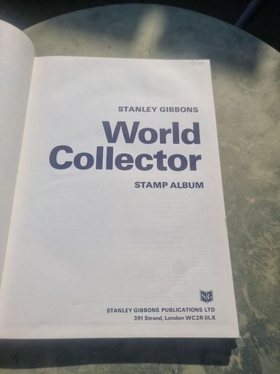 Stanley Gibbons World Collector Stamp Album With Many Stamps Included