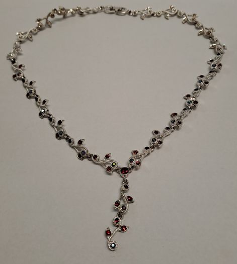 Necklace and earrings set colourful crystals