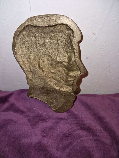 Vintage brass plaque of unknown man