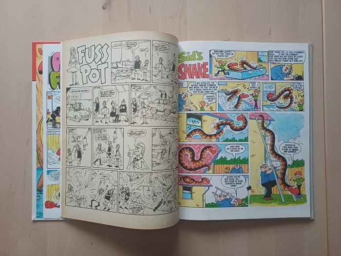 Whizzer and Chips Annuals Collection x 3 (Hardback Comic Books 1988, 1991, 1992)