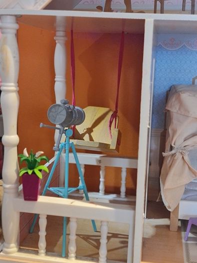 Dolls play house