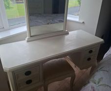 Chantilly style dressing table in french ivory with stool