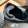 Yeezy size 6 trainers Image 4